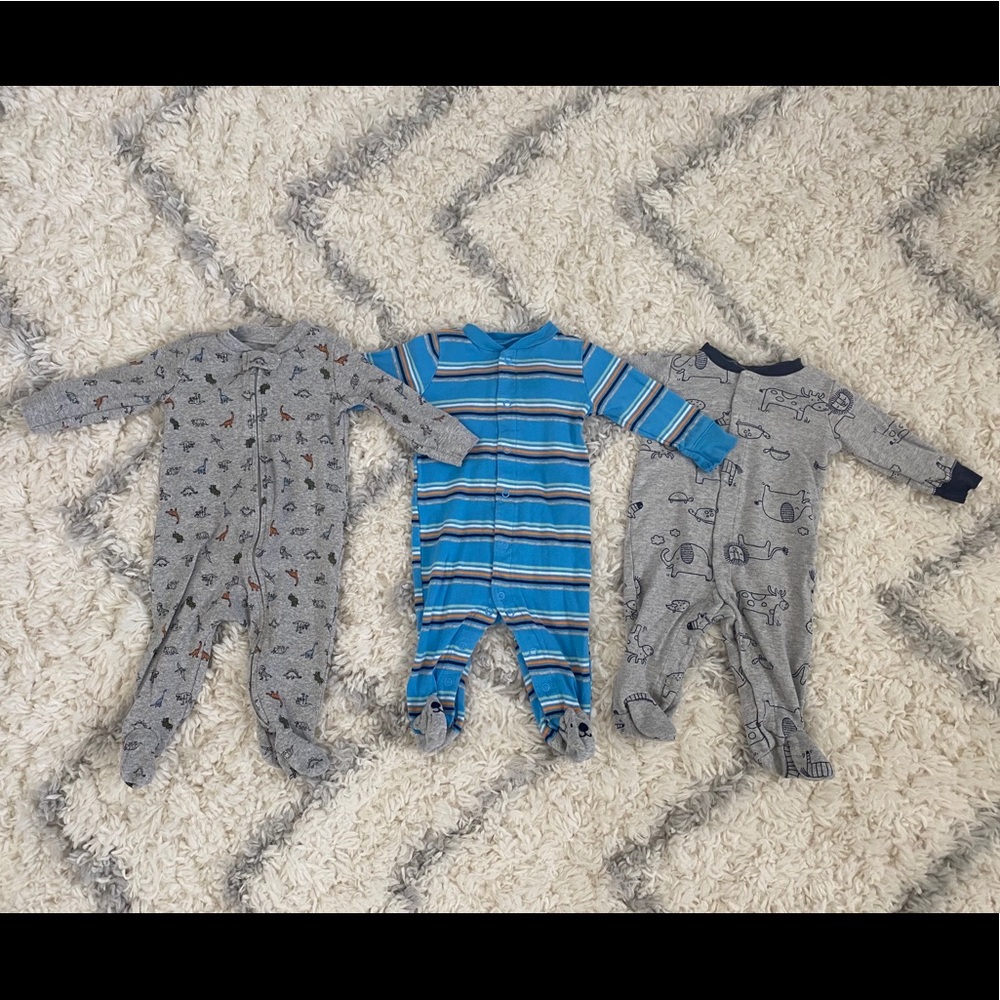 6 month Carter’s baby boy sleepers